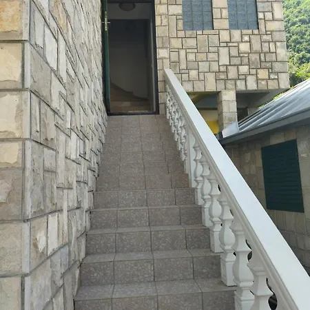 Apartment Ksenija Котор Экстерьер фото