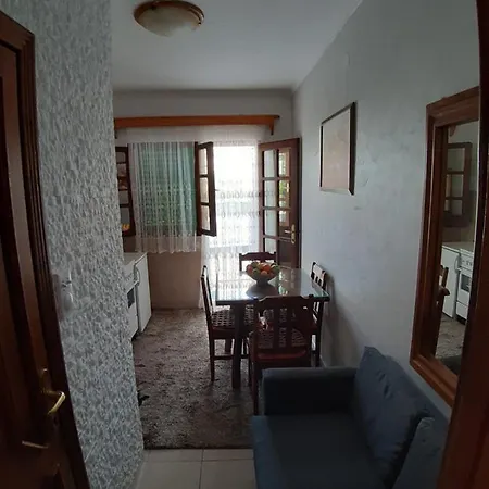 Apartment Ksenija Котор Экстерьер фото
